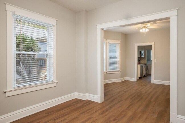 Building Photo - 4122 Locust St