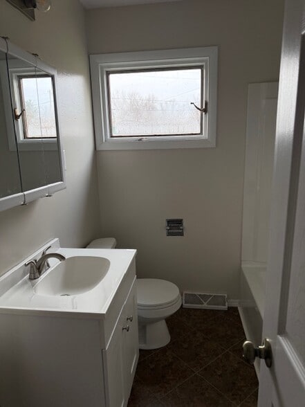 Building Photo - 19705 Jewell Ave