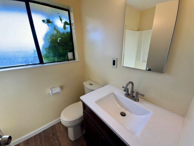 Building Photo - 4367 Nelson Dr
