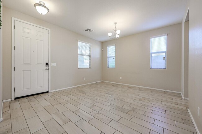 Building Photo - 12226 W Locust Ln