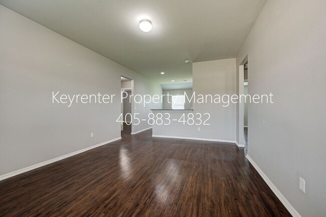 Building Photo - Gorgeous 3 Bed 2 Bath in Moore/SE OKC
