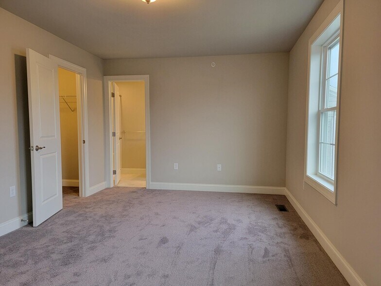 Building Photo - 169 Sage Blvd