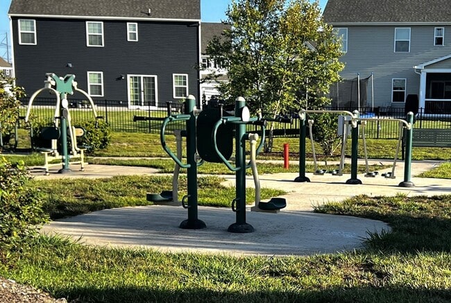 Building Photo - Immaculate 3, Bed, 2.5 Bath Home Minutes from the VA/NC Line