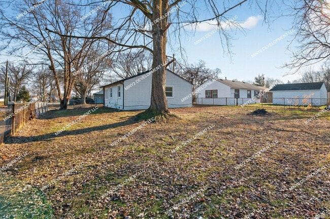 Building Photo - Completely Renovated 2-Bedroom Home in Westland!