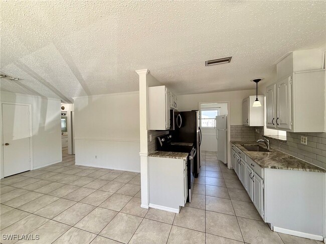 Building Photo - 2990 10th St N