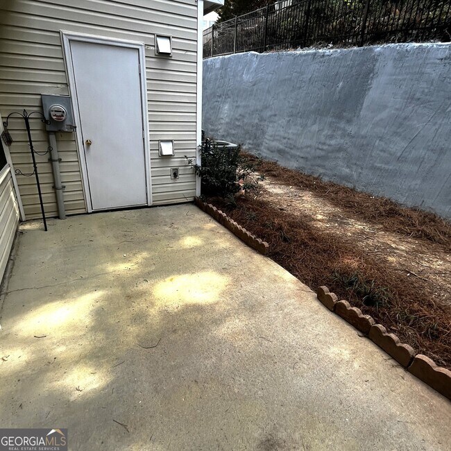 Building Photo - 4645 Valais Ct