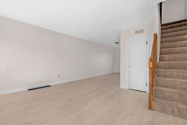 Building Photo - Charming 3-Bedroom Home with 1.5 Baths