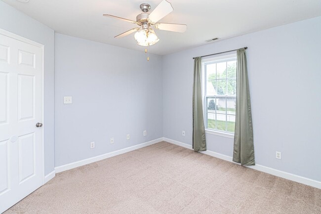 Building Photo - 109 Beatrice Dr