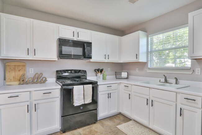 Building Photo - 4002 Avenue N 1/2