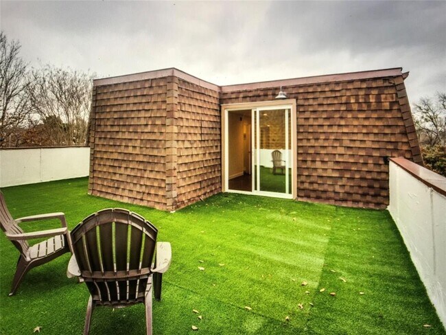 Building Photo - 4321 Dartstone Dr