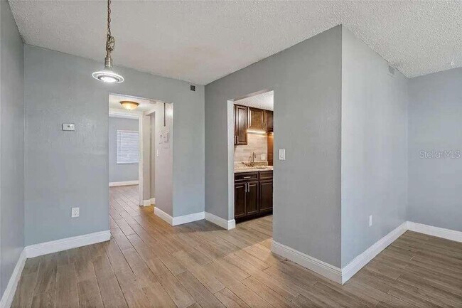 Building Photo - 379 47th Ave N