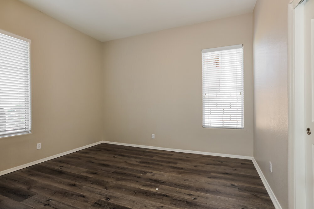 Building Photo - 13587 W Tara Ln