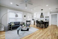 Building Photo - 127 Payne St