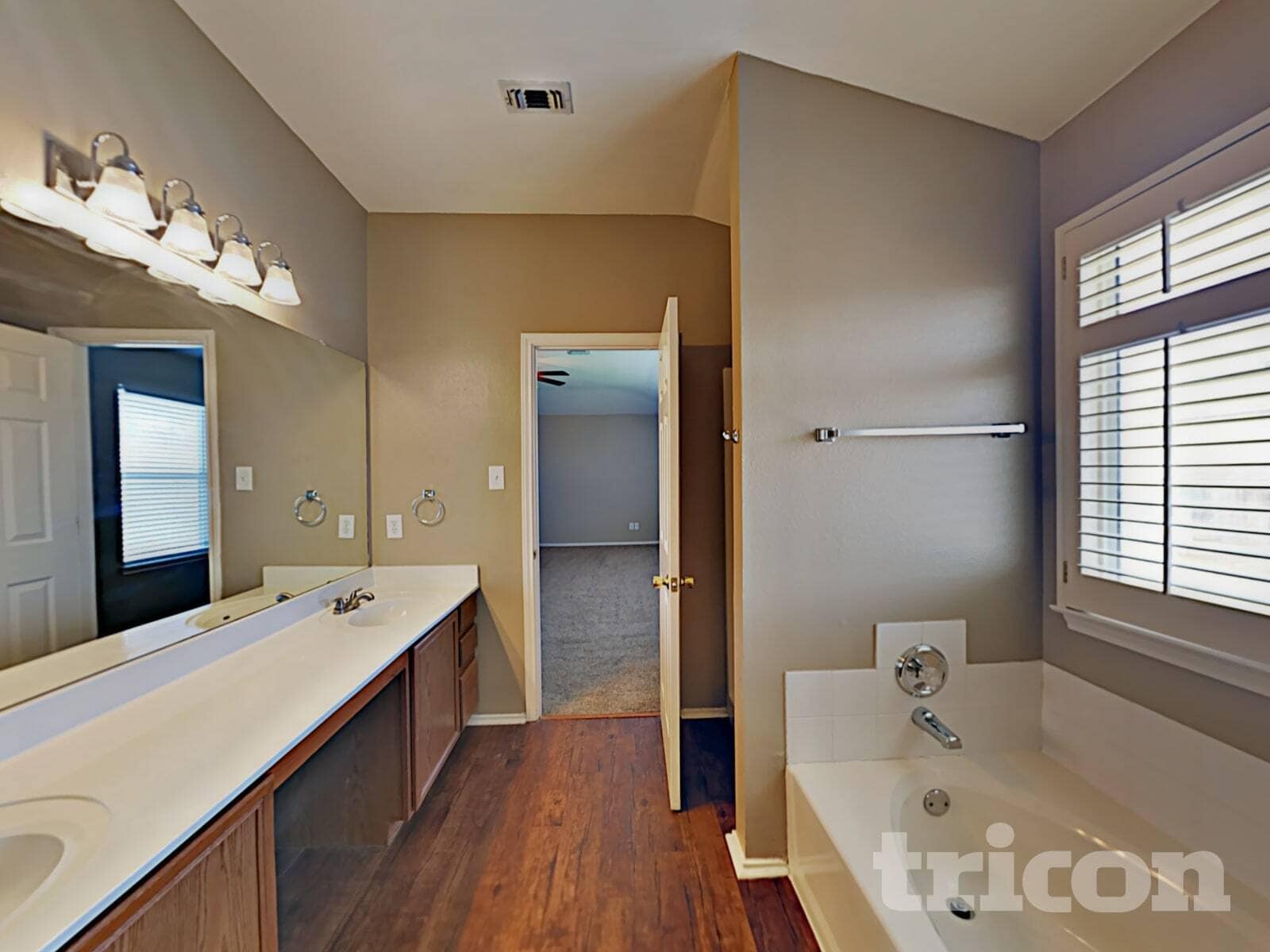 Building Photo - 4120 Wensledale Dr