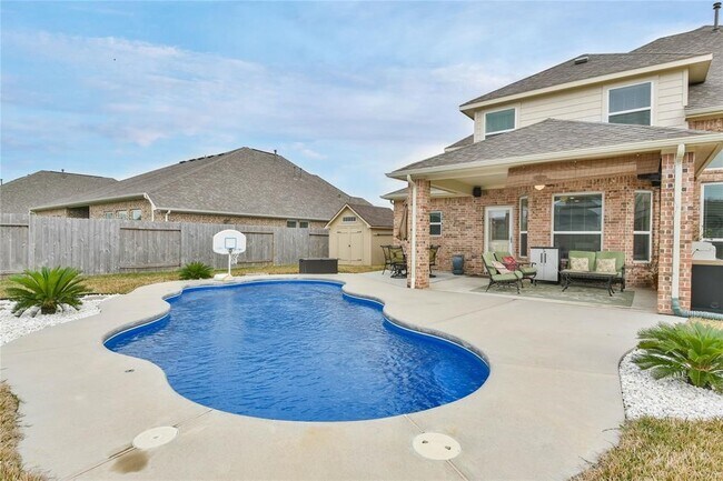 Building Photo - 1236 Laurel Lp