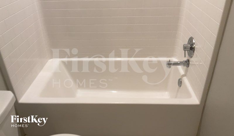 Building Photo - 612 NW 182nd St