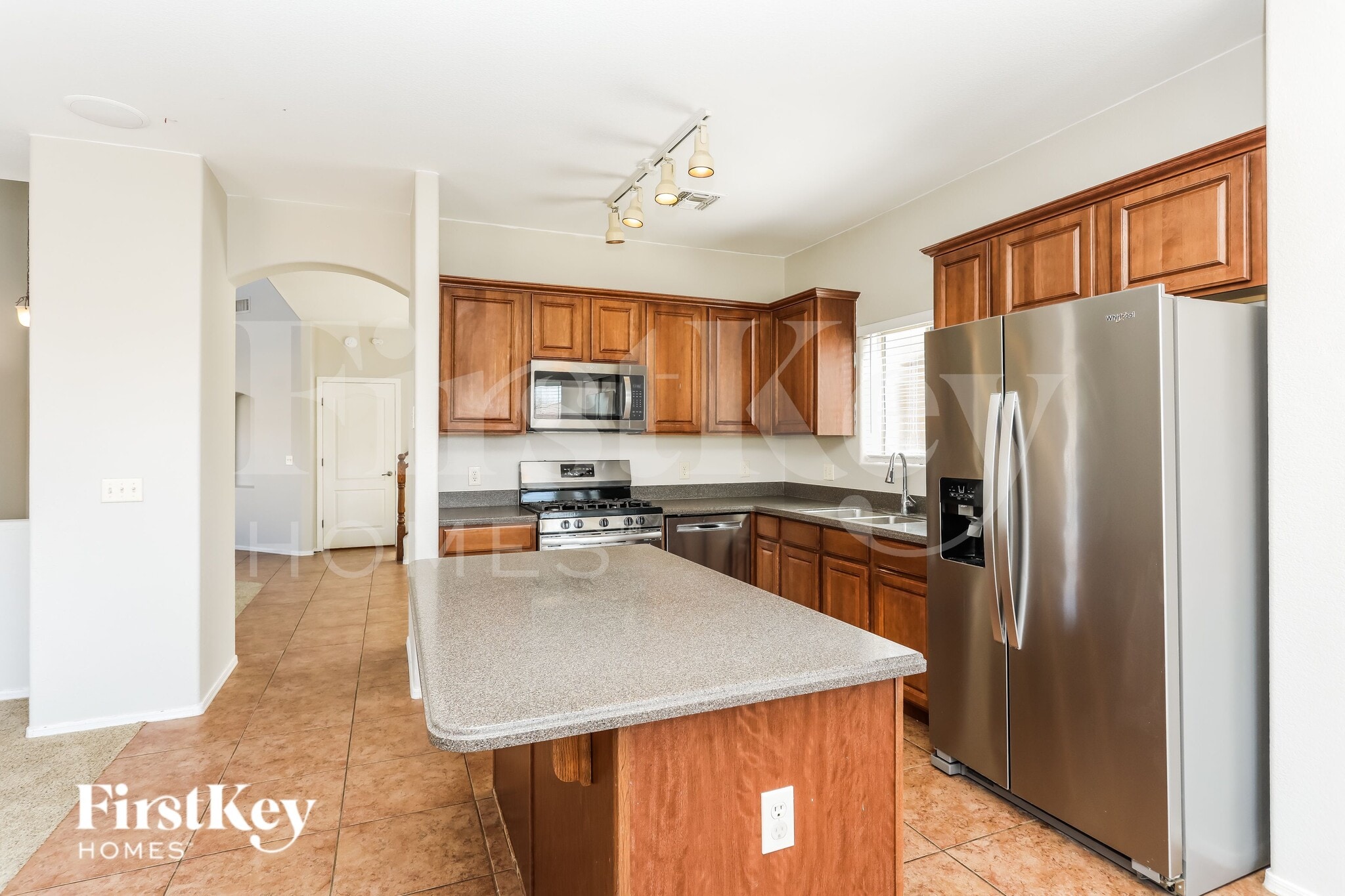 Building Photo - 8404 S Otis Dr