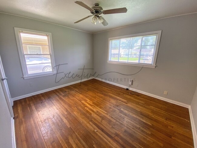 Building Photo - Affordable 3-Bedroom Home with Fenced Yard...