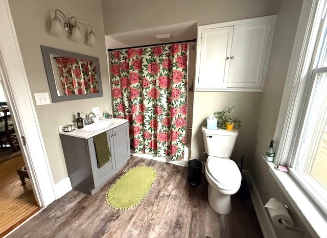 Building Photo - 919 E Clarke St