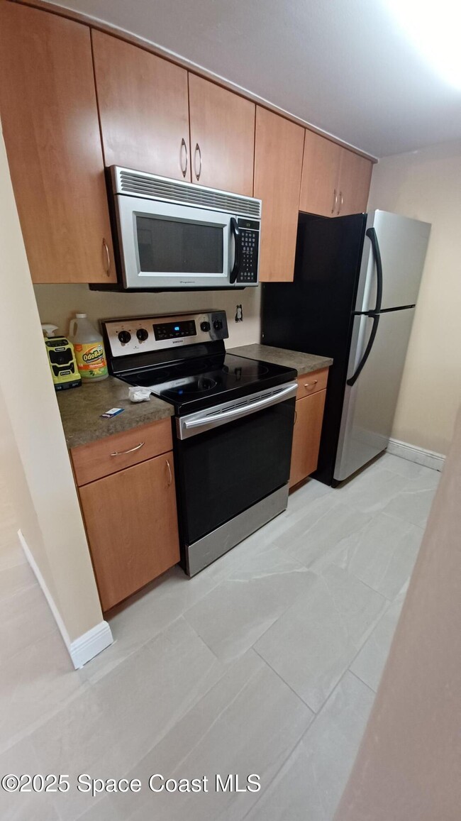 Building Photo - 196 San Juan Cir