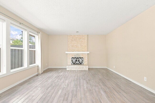 Building Photo - 11887 SW Aspen Ridge Dr