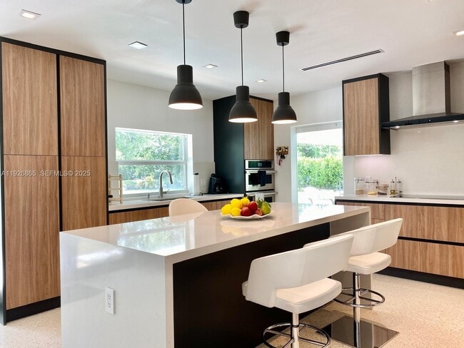 Building Photo - 9121 SW 85th St