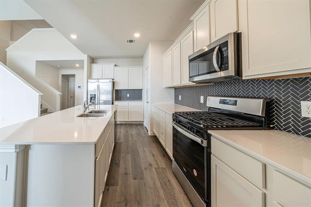 Building Photo - 8348 George Brown Dr