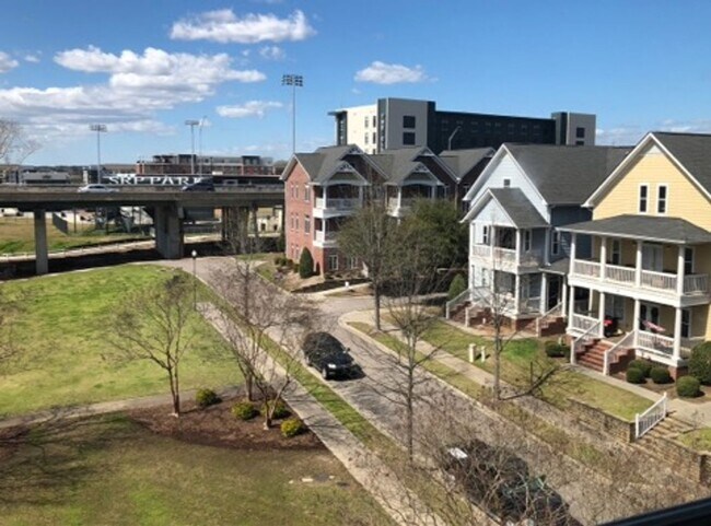Building Photo - COMING SOON!!!! Riverfront Apartment in de...