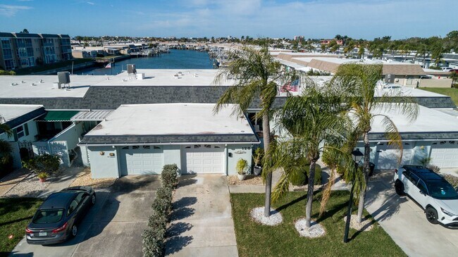 Building Photo - 128 Boca Ciega Point Blvd N