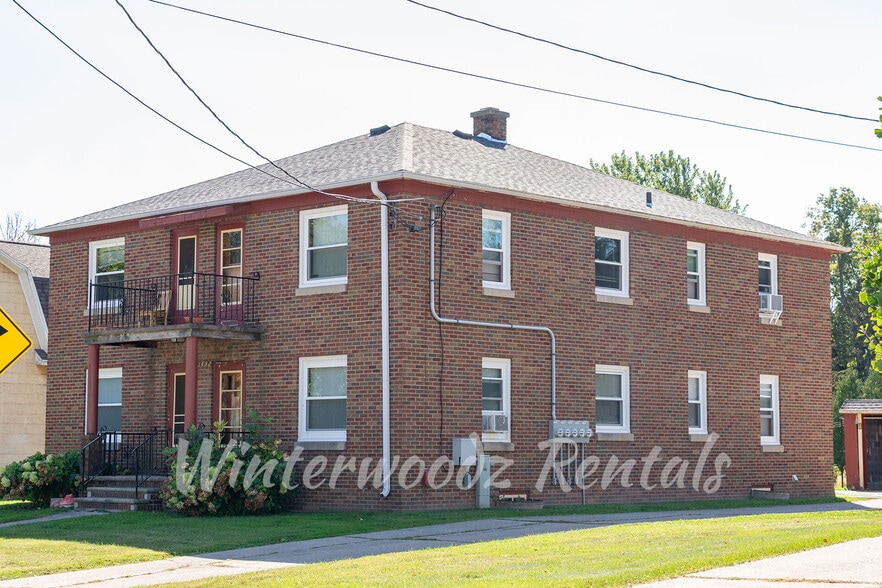Exterior - 1432 Porlier St