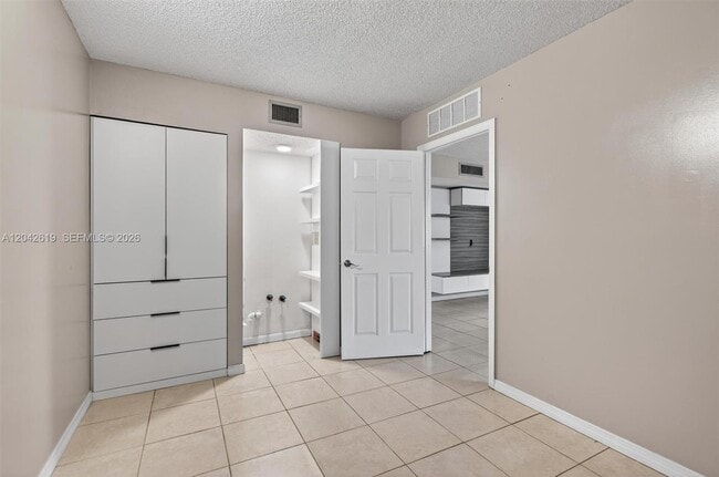 Building Photo - 8065 SW 107th Ave