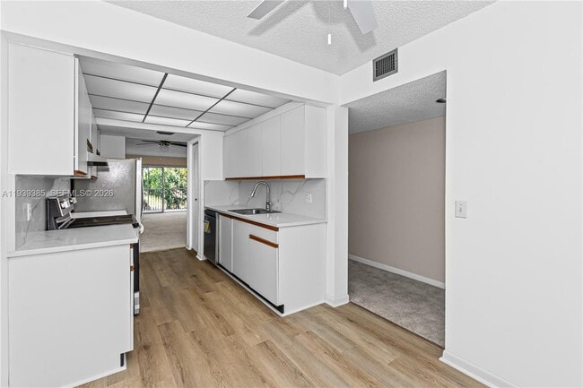 Building Photo - 12701 SW 13th St