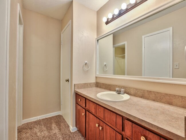 Building Photo - 3208 Ginger Dr