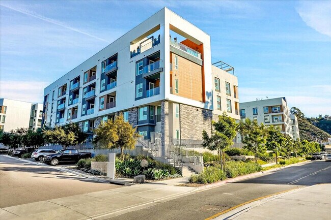 Building Photo - 593 Camino De La Reina