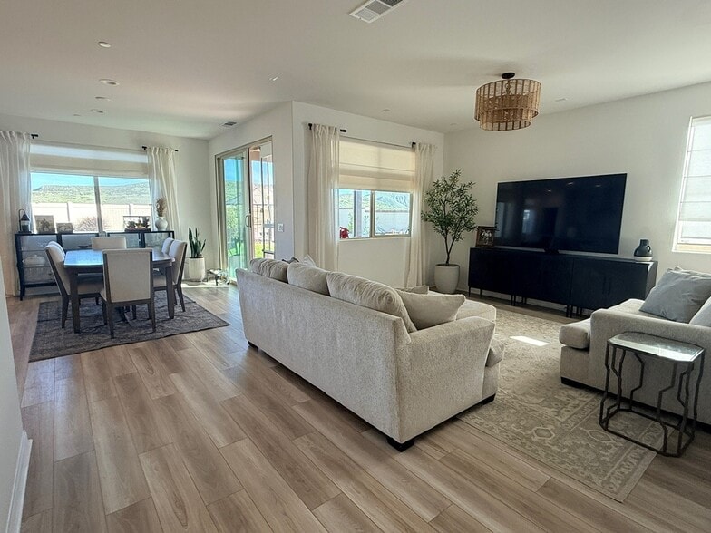 Building Photo - 4126 Bentwood Ct