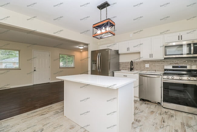 Building Photo - 8787 Boyce Pl