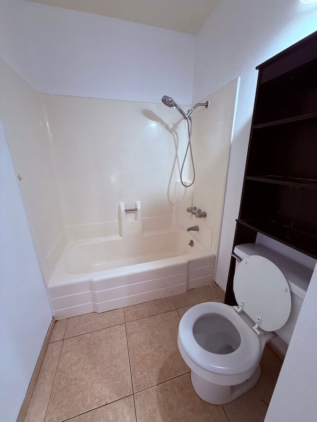 Building Photo - Long term Condo