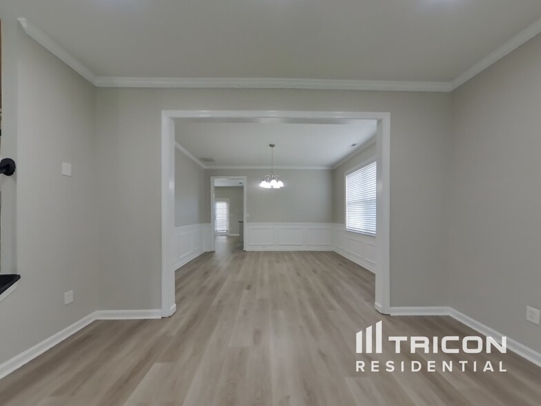 Building Photo - 3751 Lanier Dr