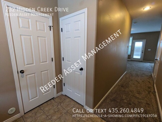 Building Photo - 232 Hidden Creek Dr