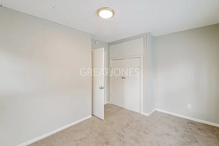 Building Photo - 7414 1st Ave S