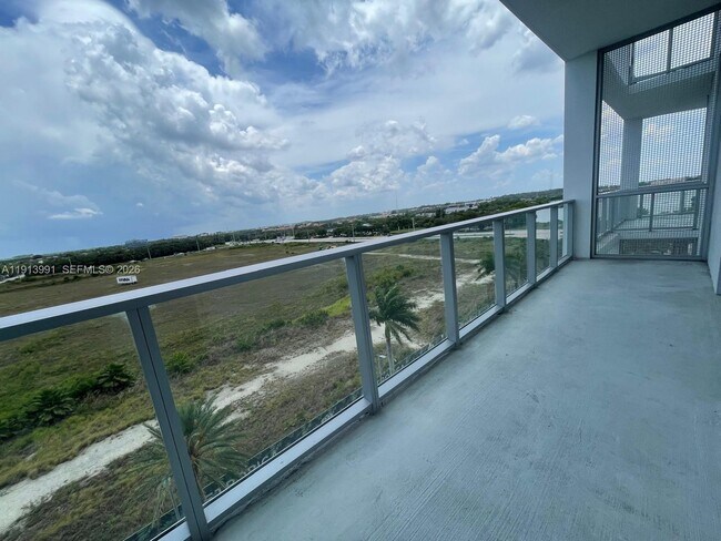 Building Photo - 2000 Metropica Wy