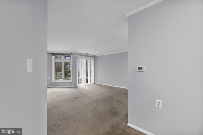 Building Photo - 1127 Lake Heron Dr