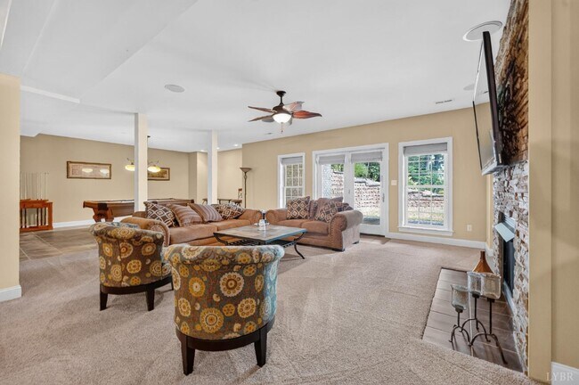 Building Photo - 237 Golf Course Trail