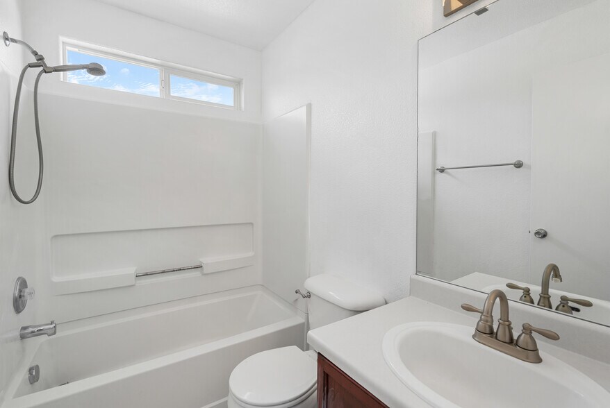 Building Photo - 7326 Village Meadows Dr