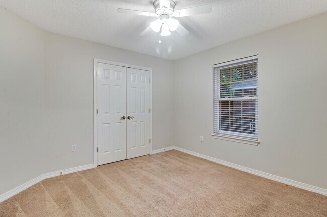 Building Photo - 4678 Windstarr Dr