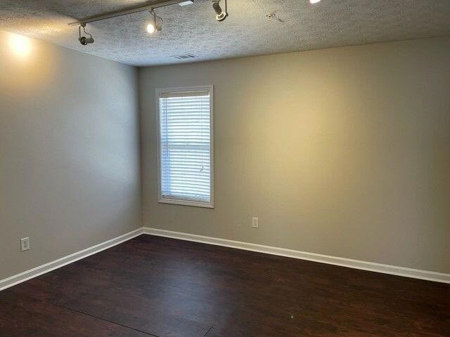 Building Photo - 2545 Avery Park Cir