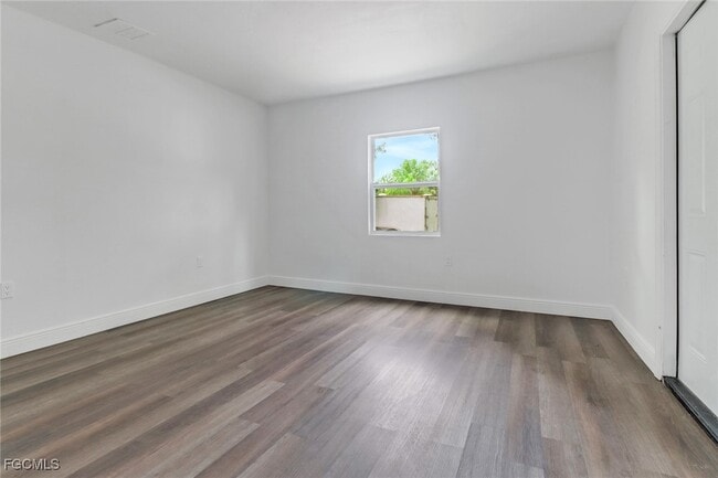 Building Photo - 4180 Sabal Ln