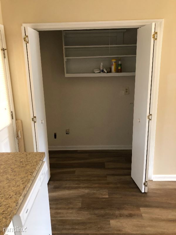 Building Photo - 2 br, 2 bath Condo - 2108 Tiffany Drive