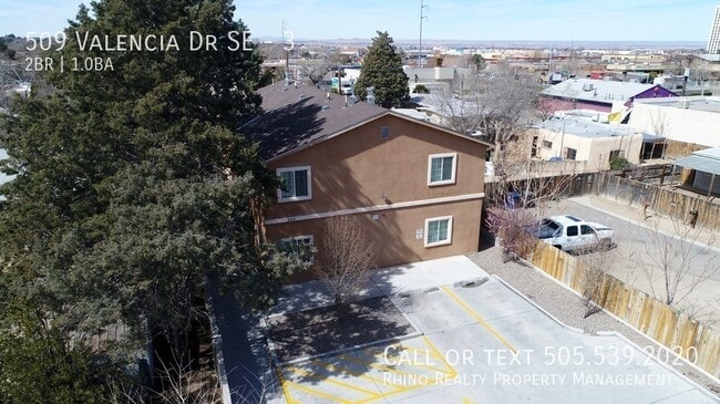 Building Photo - 509 Valencia Dr SE
