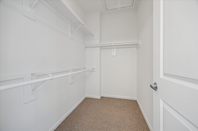 Building Photo - 5210 Petty St